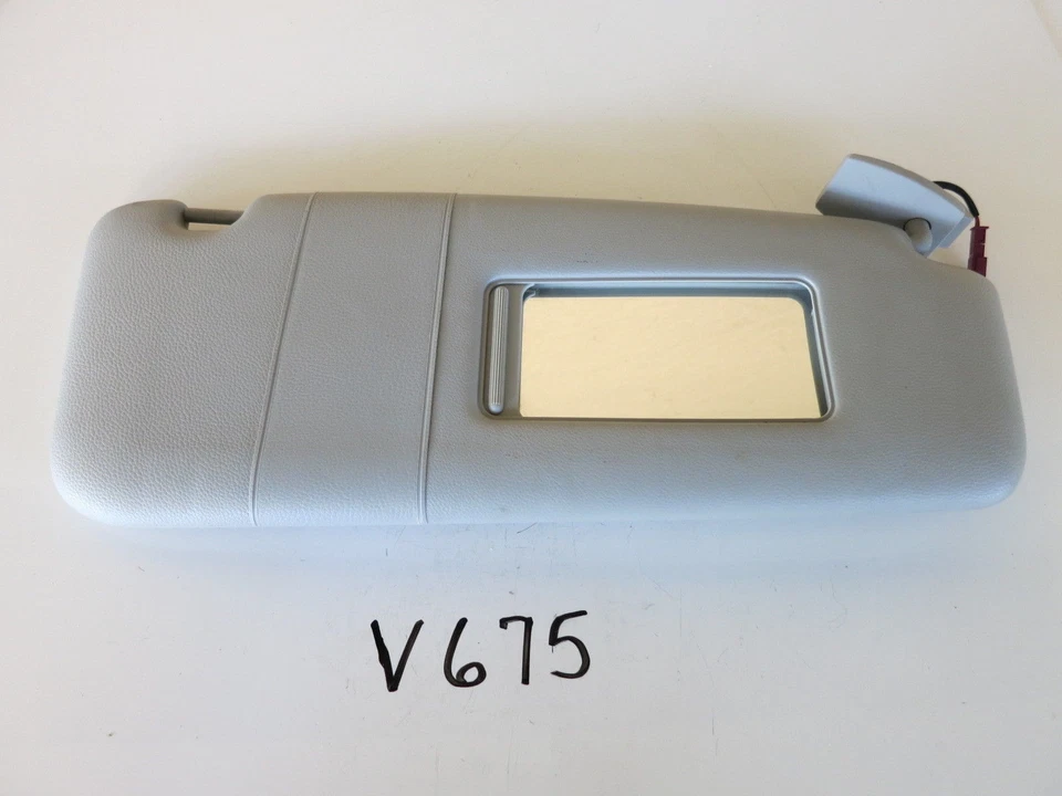 06 BMW 525XI LADO DERECHO PASAJERO INTERIOR PARASOL GRIS V675 Foto 2 de 4