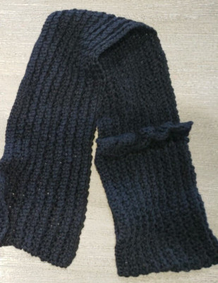 women SOLID BLACK hand made knit WINTER LOOP THROUGH SCARF ONE SIZE FITS MOST