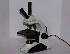 Leica CME Teaching Microscope with 3 Objectives, Model 1349521X; great condition