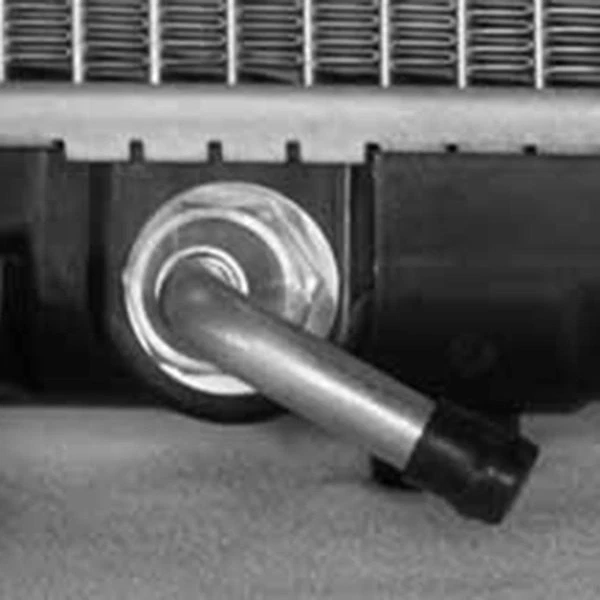 For Mazda Miata 1994-1997 TYC Engine Coolant Radiator Foto 4 de 4