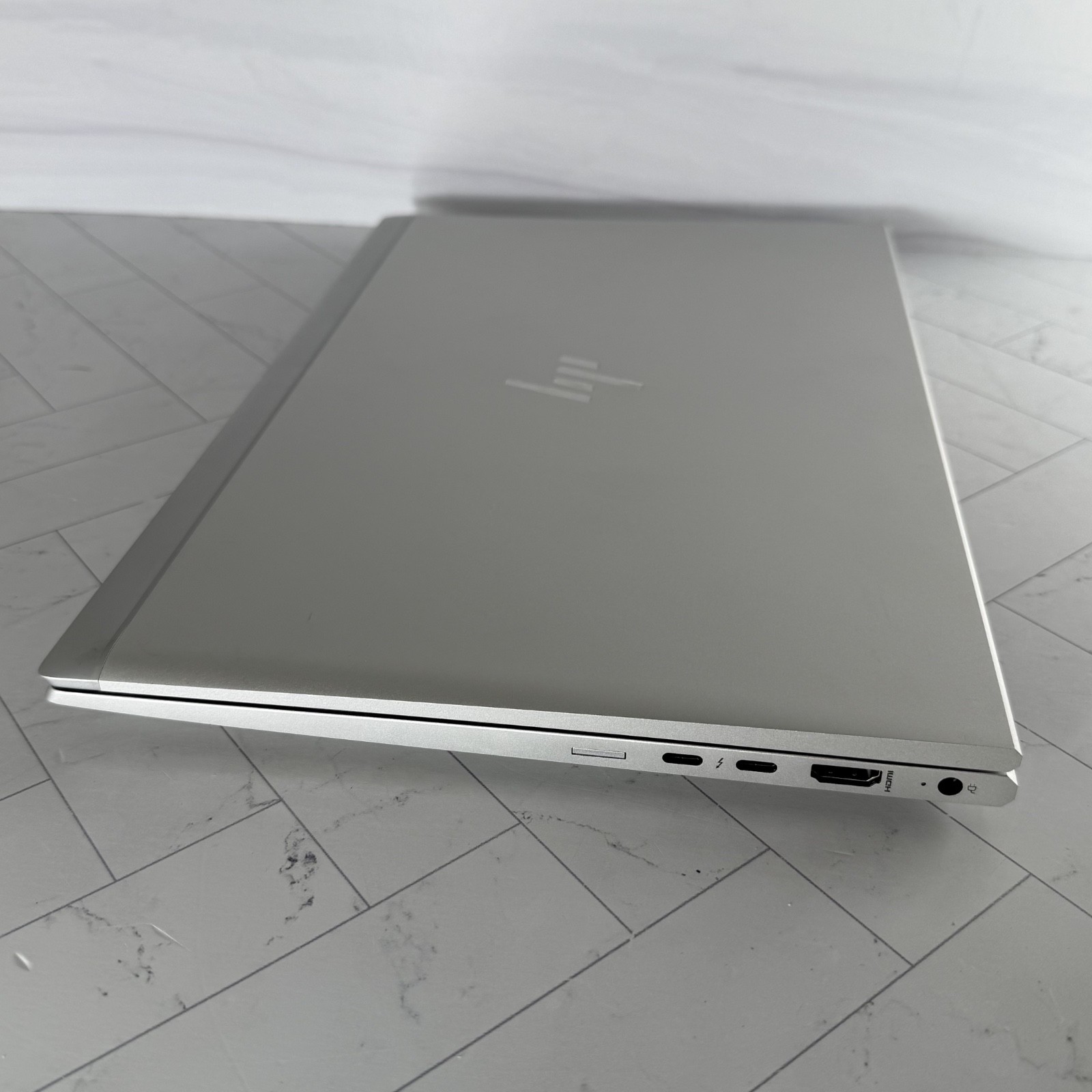 HP EliteBook 840 G8, 14-Inch Laptop, with Intel Core i5 11th Gen., 256 GB NVMe (Non-Volatile Memory Express), Windows 10 Pro