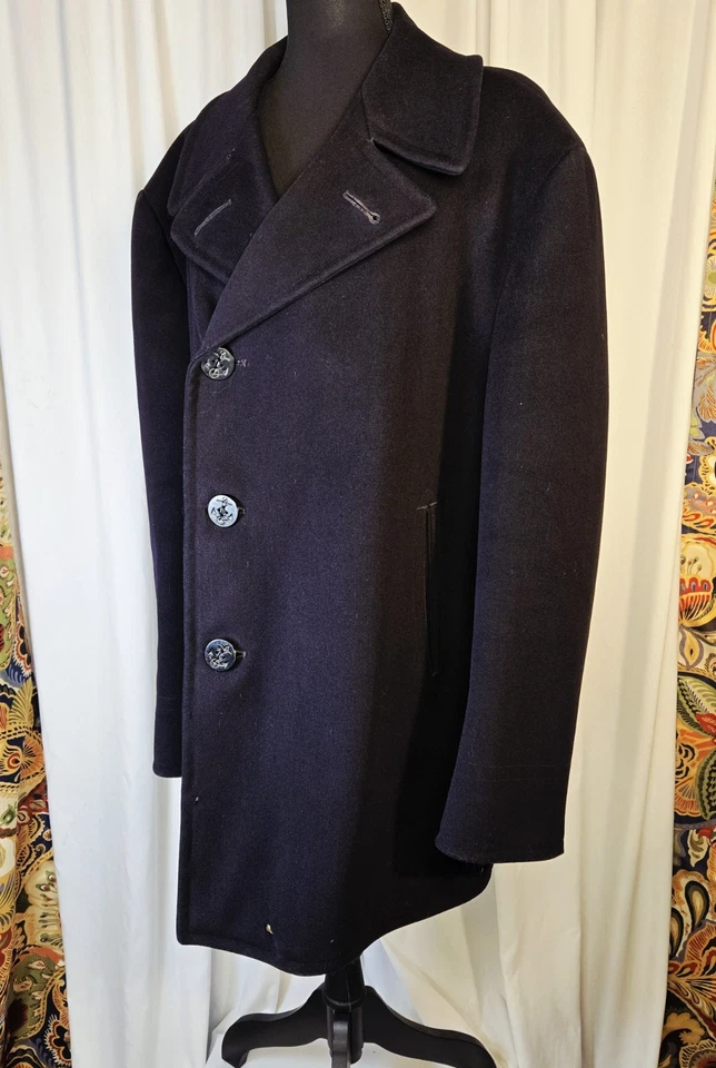 Vintage 100% Wool Navy Pea Coat Size 42- Very Handsome! - Image 4 of 4