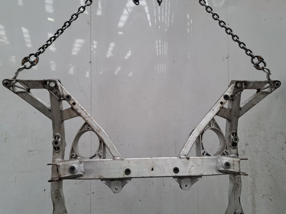 2017 BMW 3 SERIES F80 Front Subframe + Lower Arms + hubs + struts - Image 2 of 4