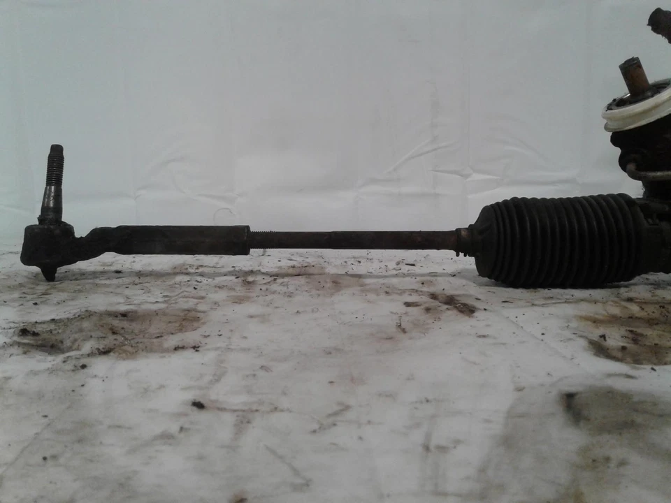 Used Rack and Pinion Assembly fits: 2003 Chevrolet Cavalier Power Rack and Pinio - Imagem 3 de 4