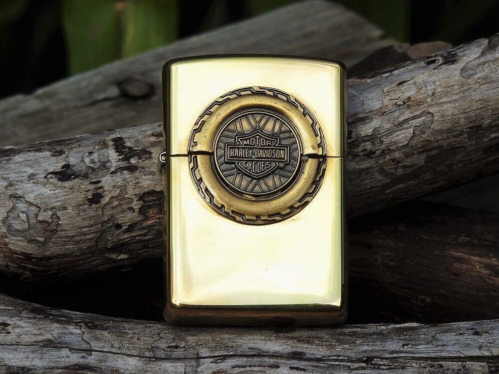 Zippo Lighter - Harley Davidson Tire Engine Surprise - Bar Zippo Lighter - Harley Davidson Tire Engine Surprise - Bar