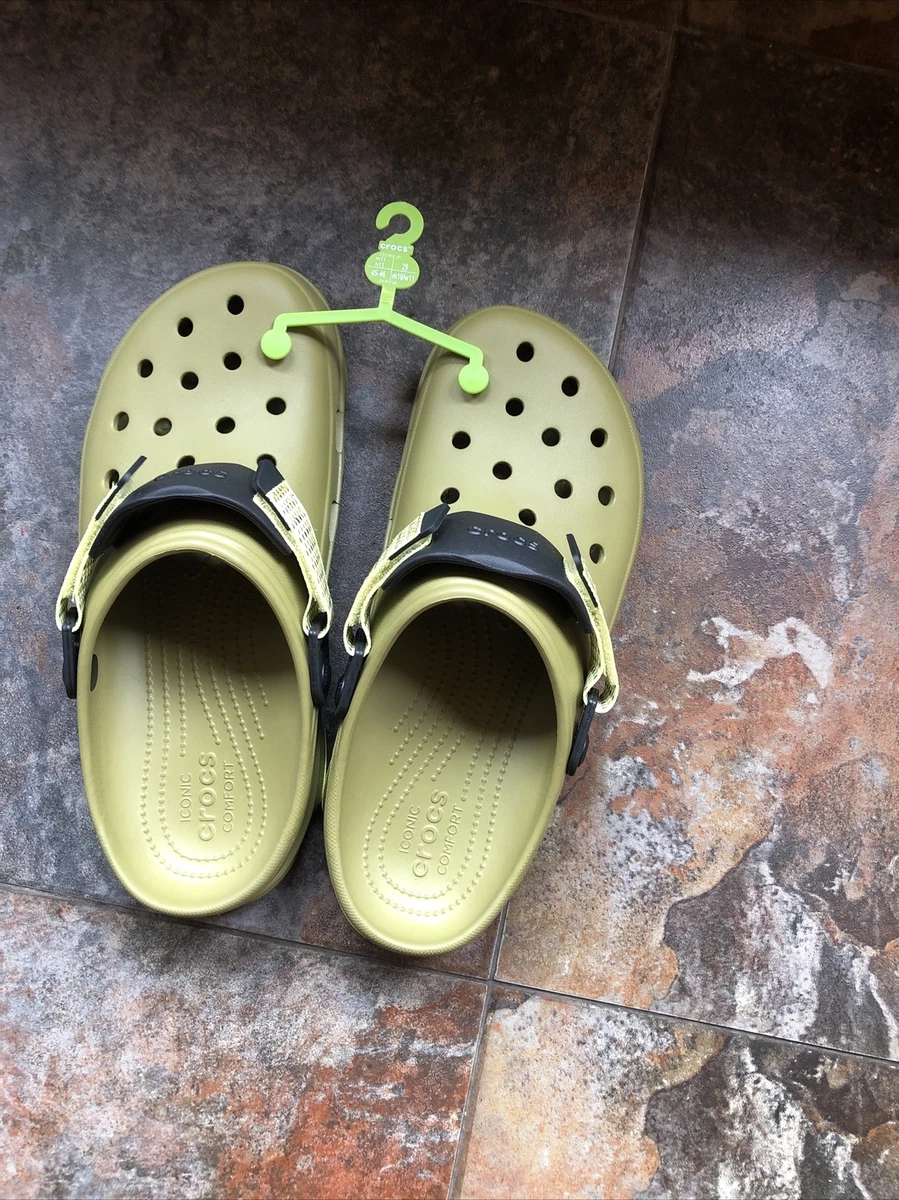 Hunting and on sale fishing crocs