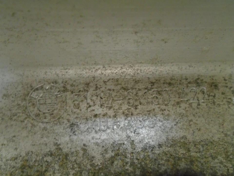 1995 - 2001 年宝马 740iL E38 后保险杠加固钢筋原始设备制造商 KD70828 — 第 2/4 张图片