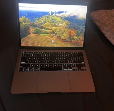 Apple MacBook Air 13.3'' (128G SSD, Intel Core i3 10th Gen., 1.10 GHz, 8GB)...