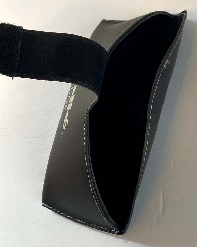 Gafas de sol Bolle Edge semirrígidas negras SOLO ESTUCHE, forro y sección dividida Foto 4 de 4