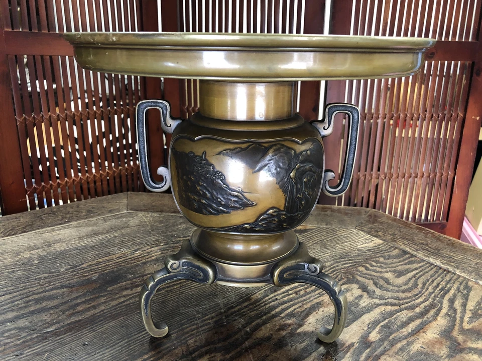 Y3109 JARRÓN DE FLORES Cobre Firmado Persona Tigre Japón ikebana Decoración del Hogar Interior Foto 2 de 4