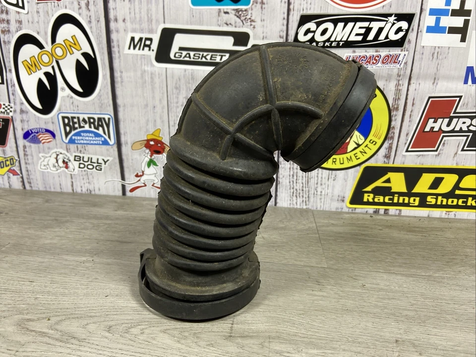 1993 Jeep Grand Cherokee 4.0L OEM Air Cleaner Throttle Body Intake Hose 93 94 95 - Image 3 of 4