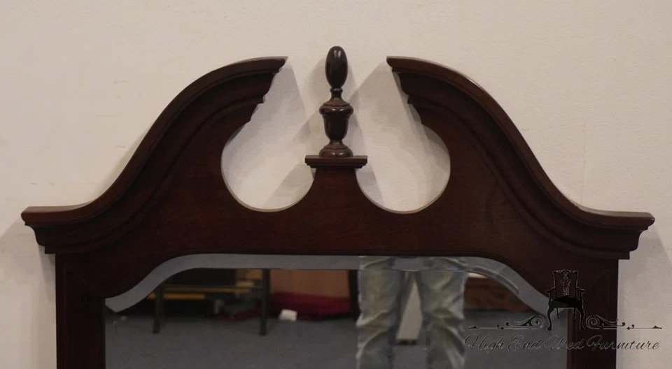 THOMASVILLE FURNITURE Collector's Cherry Traditional Style 31" Dresser / Wall... - Image 4 of 4