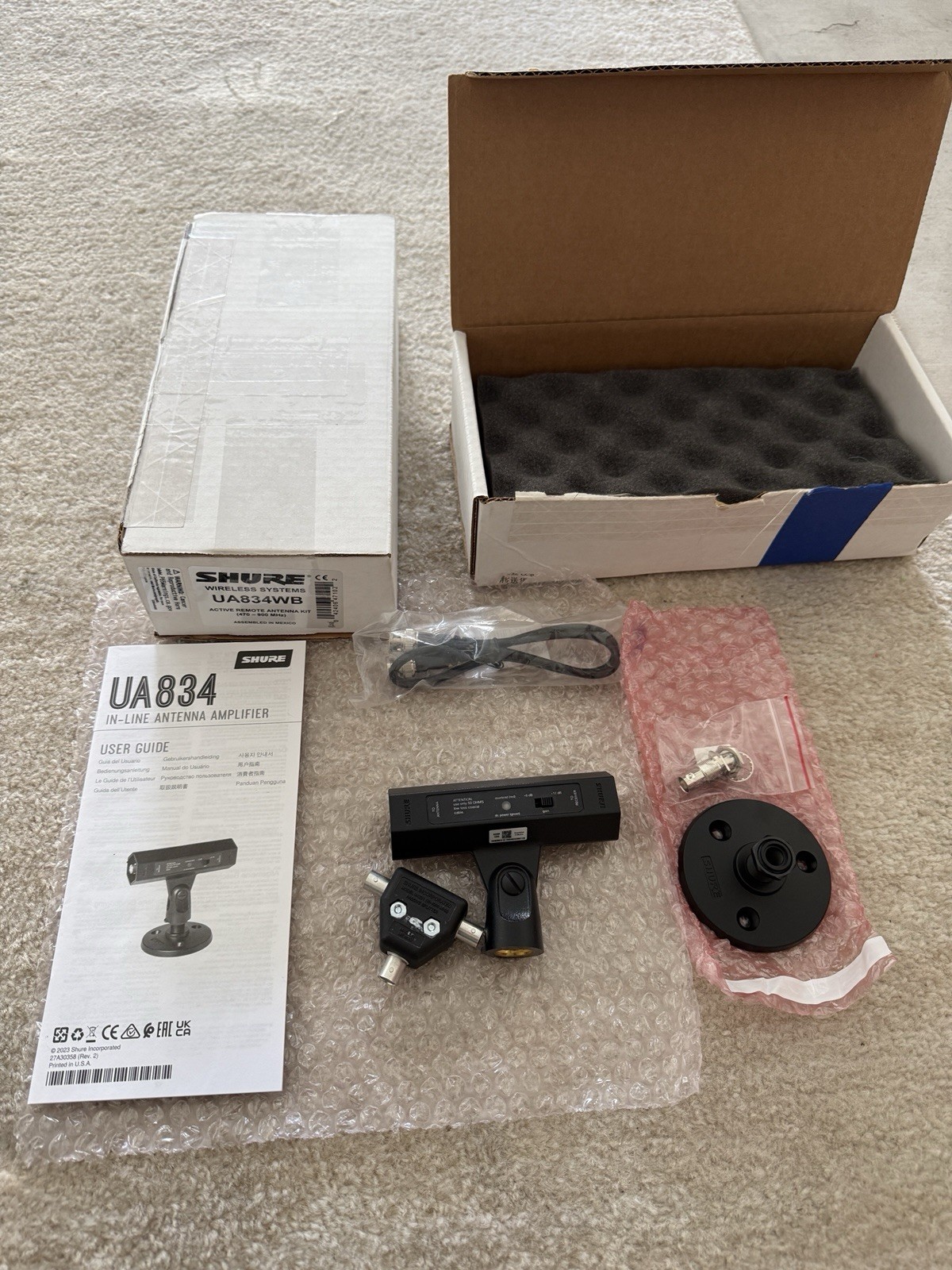 Shure UA834WB In-line Antenna Amplifier