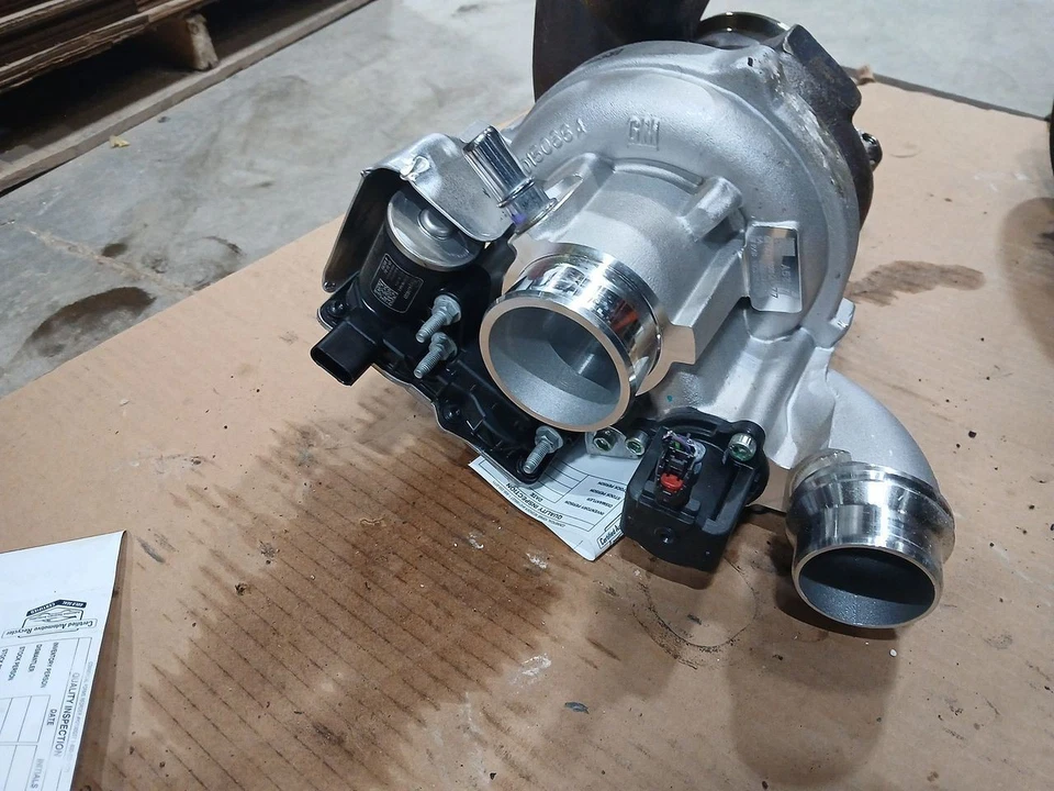 GMC Sierra 1500 2025 turbo/supercargador 3045416 Foto 4 de 4