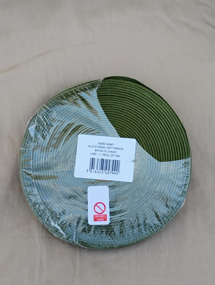 GUCCI Ribbon Green, 5/8 In By 82 yards 75 M Italy - Image 2 of 4