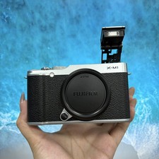 Fujifilm X-M1 16.3MP Digital Camera Silver Body Fujifilm X Series -90 New