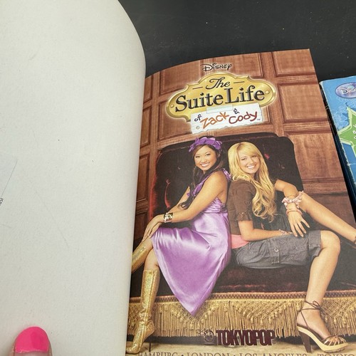 HANNAH MONTANA & Suite Life Of Zack And Cody Book Lot Paperback Books Lot Of 3 - Foto 8 di 12