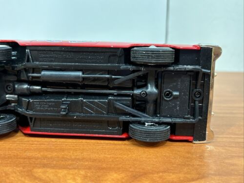 Liberty Classic 1955 Chevrolet Die Cast 1:24 Alabama Artist of the Decade CV JD - Picture 13 of 15