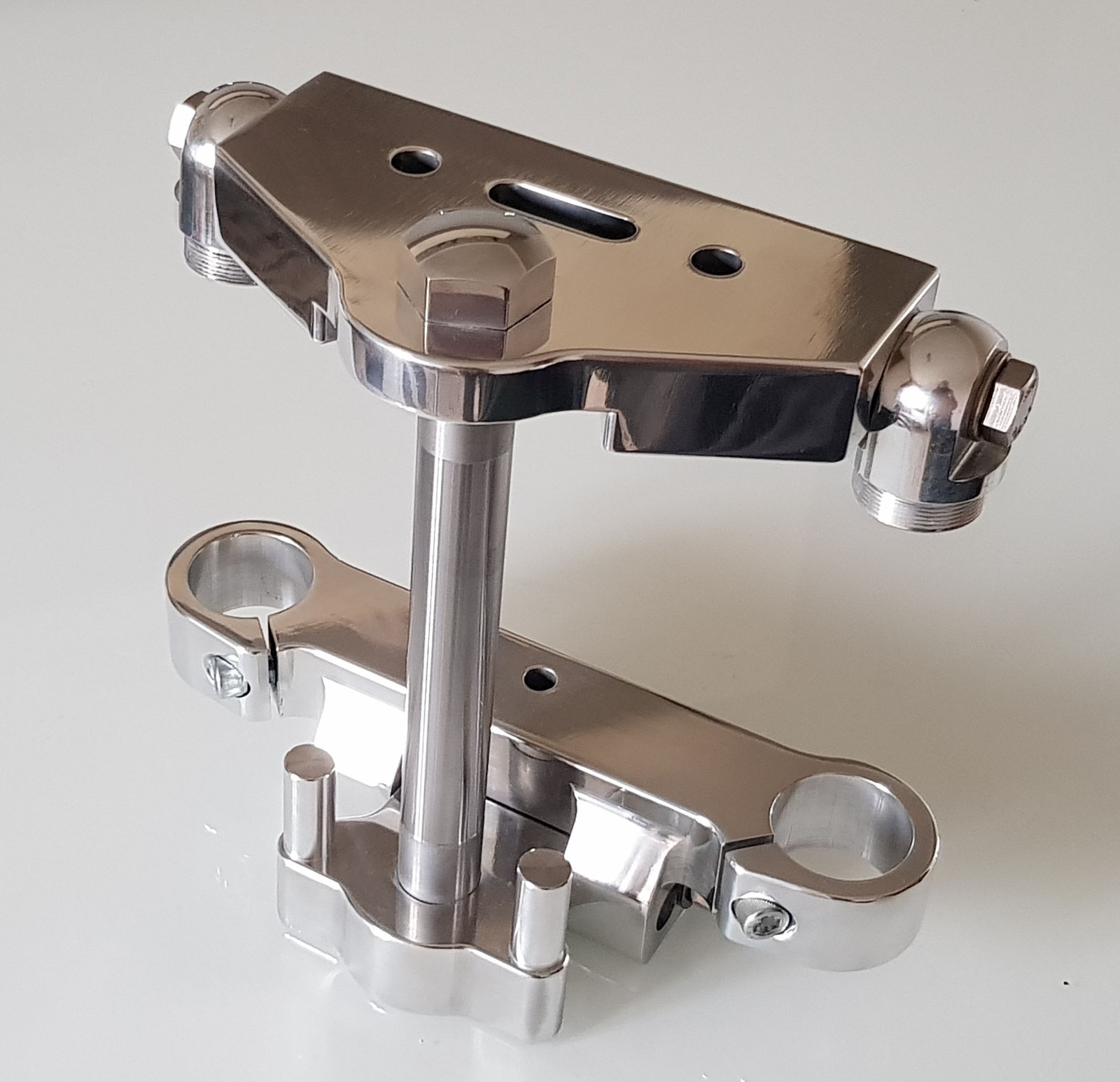 Triple Trees Adjustable Rake -1° to 10° Harley Davidson 210 mm 35 mm ...