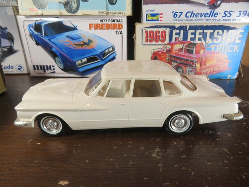 AMT 1960 Plymouth Valiant Promo 1/25 - Picture 5 of 11