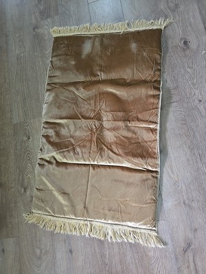 Isik Kadife weich gepolsterter Gebetsteppich Hergestellt in der Türkei 25x42'' Light Star 24,99p Start