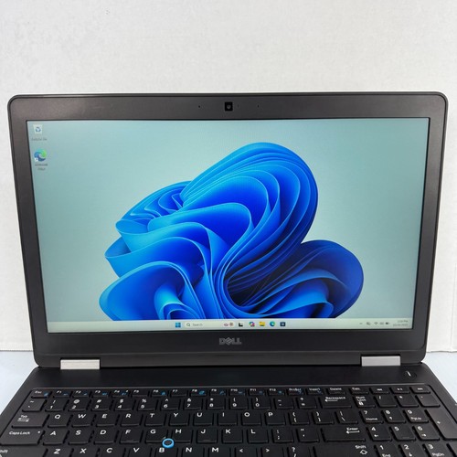 Dell Latitude E5570 i7-6820HQ 15.6" Windows 11 Pro Laptop 512 SSD 16GB RAM - Picture 2 of 11