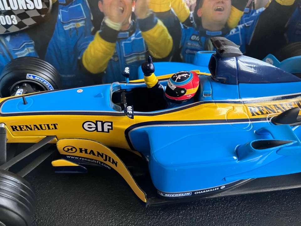 F1 Renault R23 Fernando Alonso victory Hungaroring  2003 Hot Wheels  1/18 - Photo 4/4