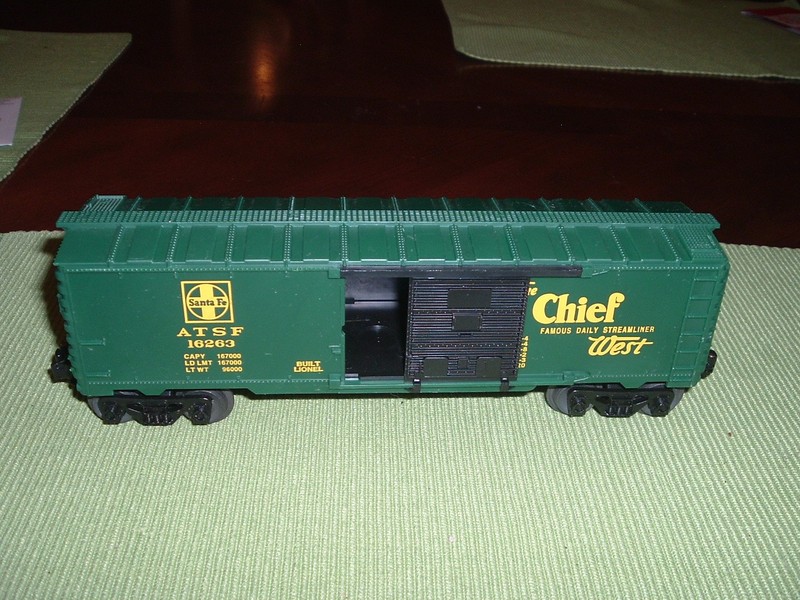 Lionel Boxcar ATSF 16263 " The Chief  West "  0-27 Gauge  VG 