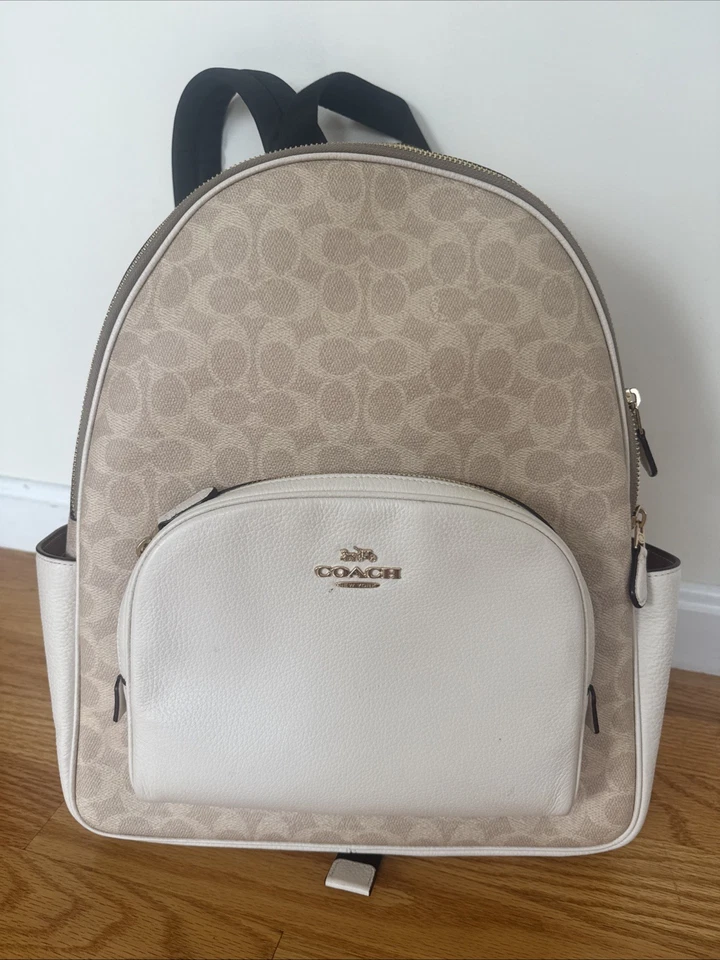 Mochila de cancha grande Coach para mujer Foto 2 de 4