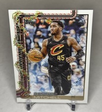 Topps Holiday 2025-26 Donovan Mitchell #SSB-DM SSP