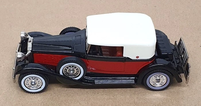 Matchbox Models Of Yesteryear Y-15 - 1930 Packard Victoria - Black/Red - Image 4 of 4
