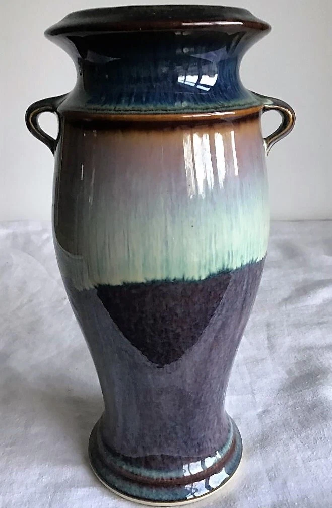 Bill Campbell Studio Art Pottery Flambeaux Glaze 10" Twin Handle Vase Signed.