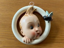 original alte Hummel Figur "Kronenmarke" Junge mit Biene für Geburt/Taufe