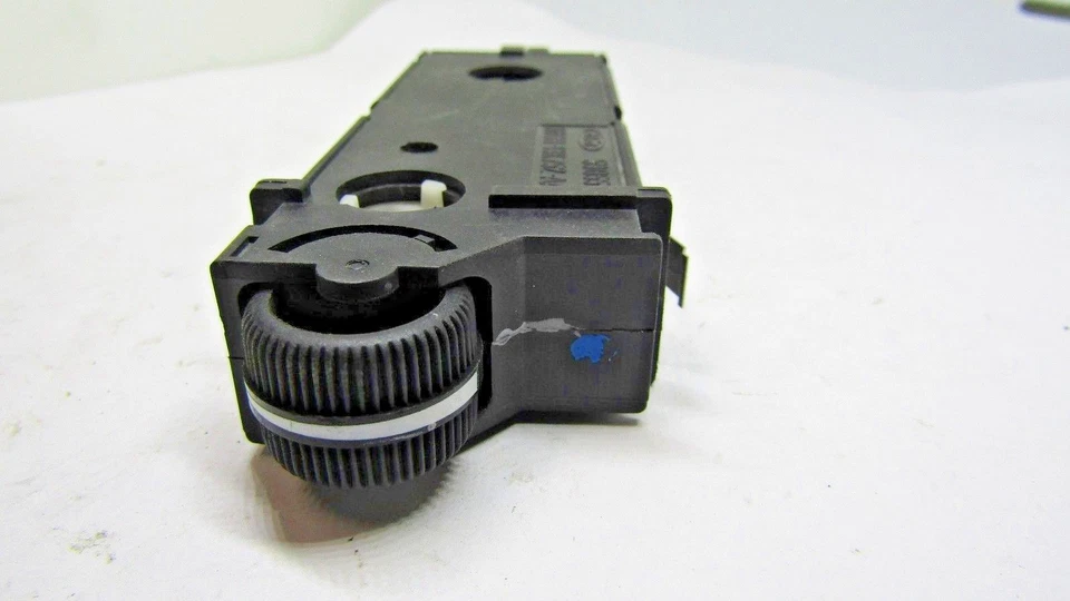 86GB-13K752-AA MERKUR SCORPIO INSTRUMENT PANEL DIMMER LIGHT SWITCH - Image 3 of 4