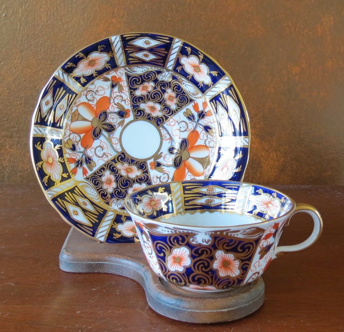  CROWN DERBY オールドイマリ2451プレート 大皿　額縁 Royal Crown Derby Traditional Imari Pattern 2451 Set of 4