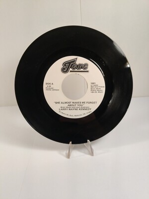 Larry Wayne Kennedy, She Almost Makes Me Forget About You - Same, Jere 1001