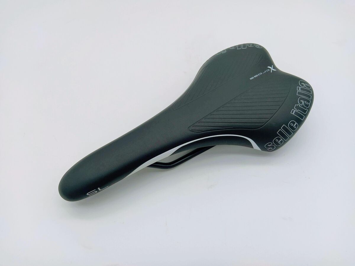 Selle Italia SL X-Cross Saddle with FEC ALLOY Rails 301g W *140 x L*275 Selle Italia SL X-Cross Saddle with FEC ALLOY Rails 301g W *140 x L*275