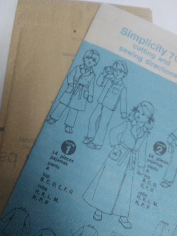 Robe Pajamas Sleepwear Childs 6 Simplicity 7068 Sewing Pattern VTG UC Top Pants - Image 4 of 4