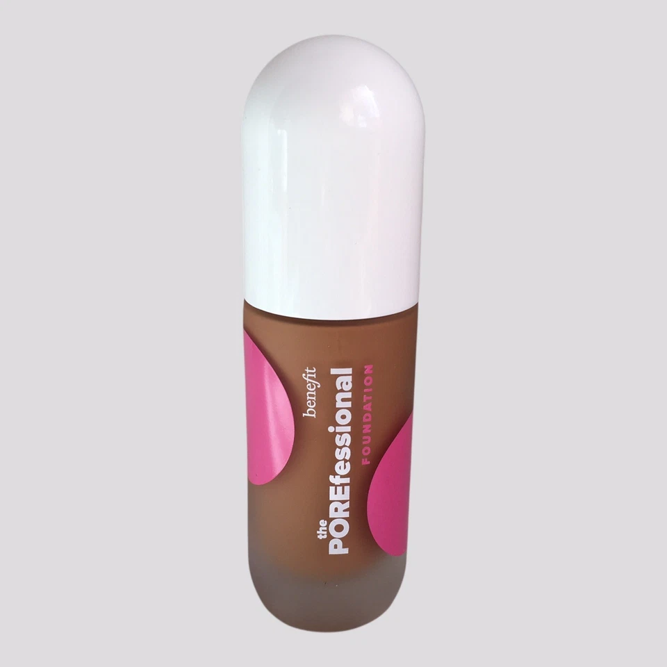 Benefit Cosmetics - The POREfessional Smoothing Foundation SHADE: 26C HERO - Image 4 of 4