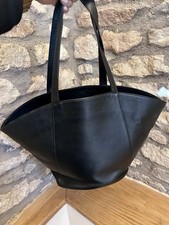 & Other Stories Borsa a mano in pelle nera