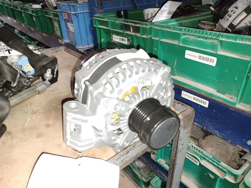 Alternador 220 Amp 12V 68391579AB para 21-23 Jeep Grand Cherokee WL 3.6L 2715094 Foto 2 de 4