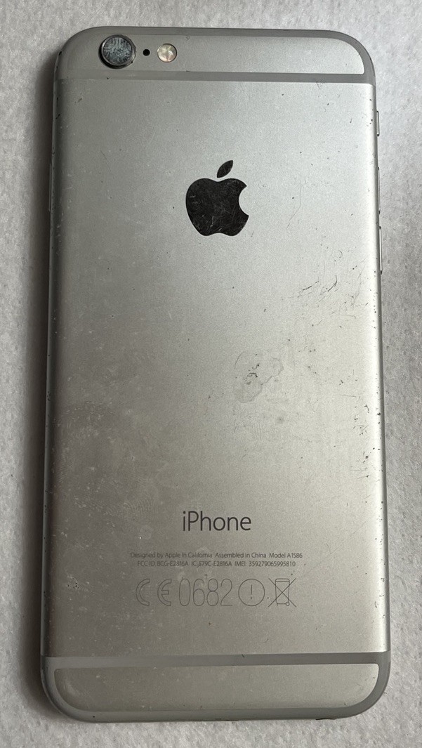 Apple iPhone 6 - 16GB - Silver (Unlocked) A1586 (CDMA + GSM) for