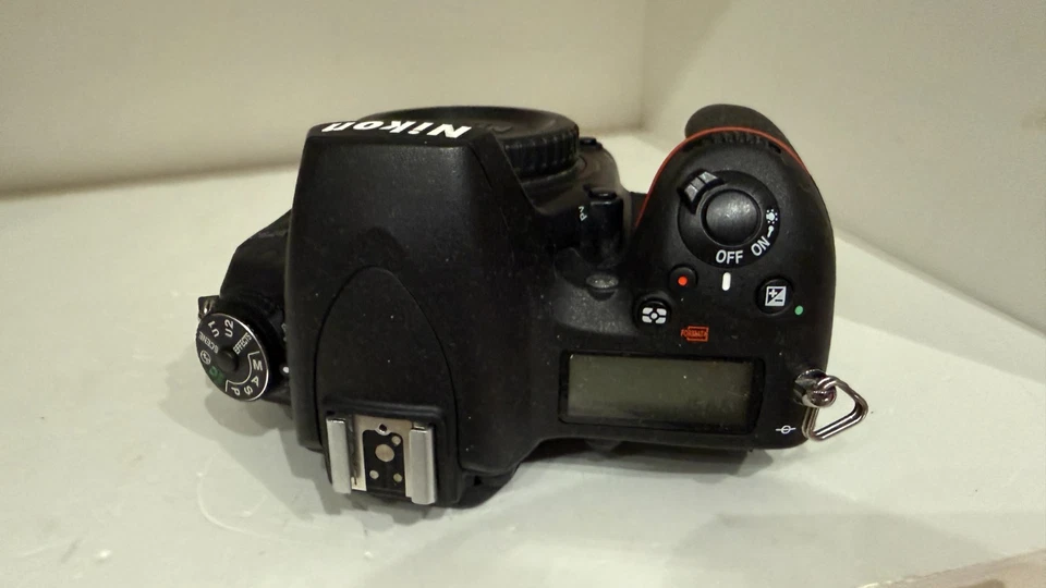 Nikon D750 12,1 MP SLR-Digitalkamera Händler - Bild 3 von 3