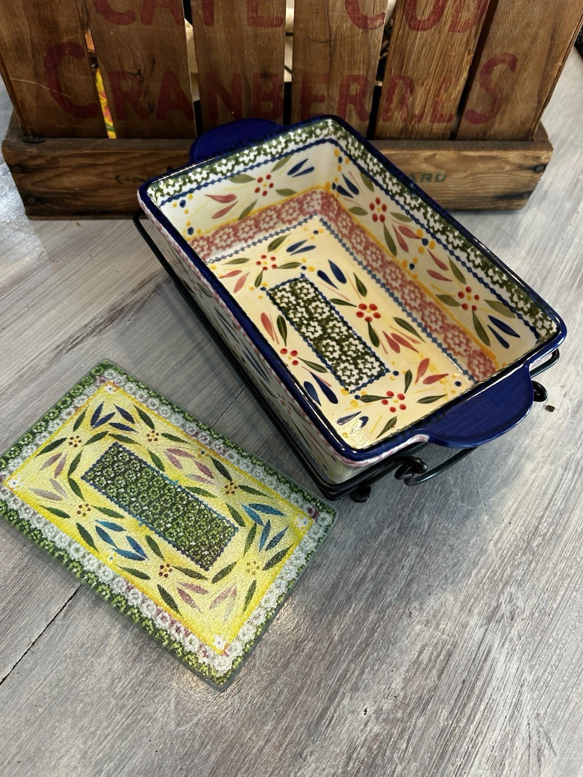 Temptations Old World 1.5 Quart Loaf Pan with Bottom Trivet & Iron Caddy