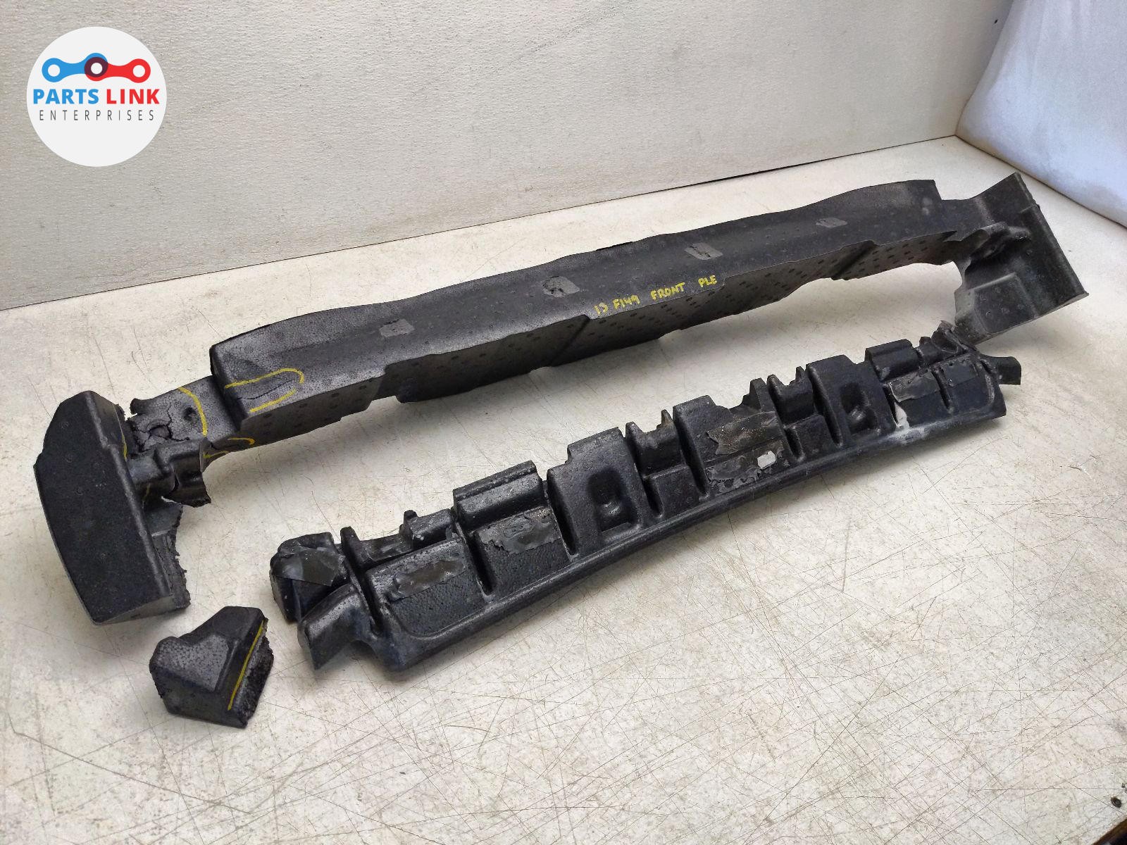 2008-2014 FERRARI CALIFORNIA FRONT BUMPER FOAM ABSORBER BRACKET PANEL SET-2 F149