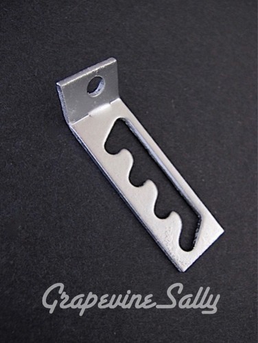 O'Keefe & Merritt Vintage Estufa Piezas Estante de Desaparición Soporte de Conexión de Resorte - Imagen 4 de 4