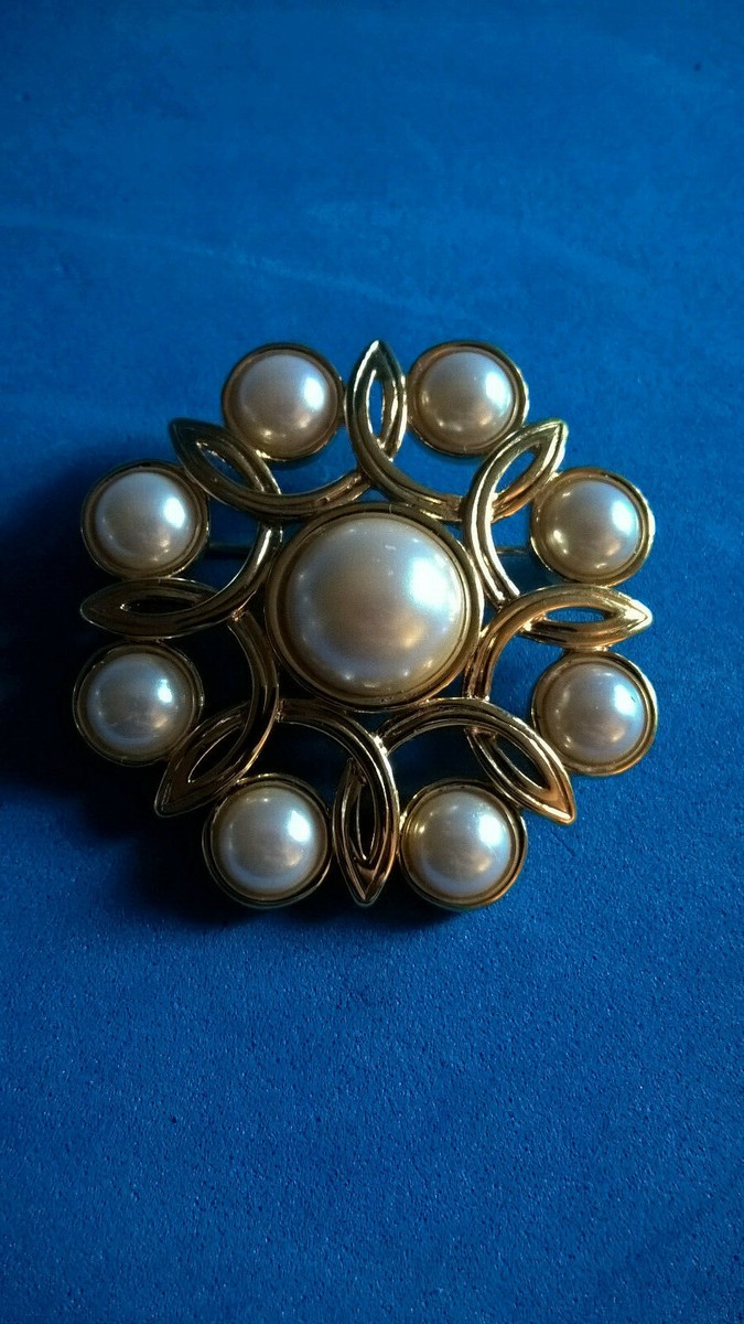 Broche Soleil Vintage En Métal Doré Avec Fausses Perles – Signée Monet, Bon État D'Usage
