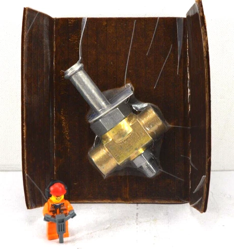 200RB5S5T ALCO *NOS* Refrigerant Solenoid Valve 5/8" ODF