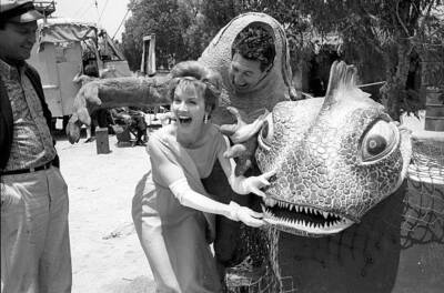 THE OUTER LIMITS Old TV photo Tourist Attraction 1963 Ralph Meeker Janet Blair 4