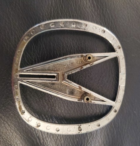 Acura Chrome Emblem Badge Used Flawed 1 Pin ST7 A:60 R:500/2500 - Picture 2 of 14